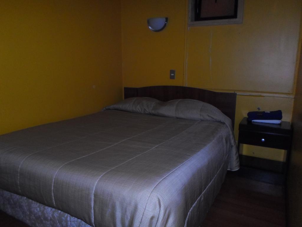 Hostal Fx Puerto Montt Chambre photo